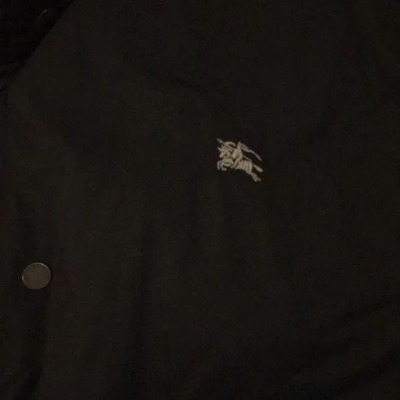 ⚡️✨Burberry Medium Black Check Reversible Puffer Vest✨⚡️ - Picture 3 of 8